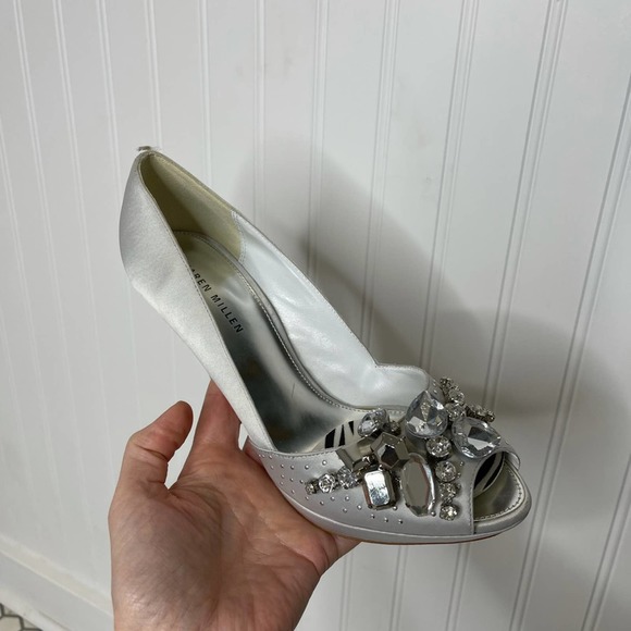 Karen Millen Designer Stiletto Bridal Heels, Silk with Rhinestones Silver party - Picture 7 of 9